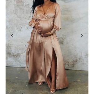 Maternity wrap gown